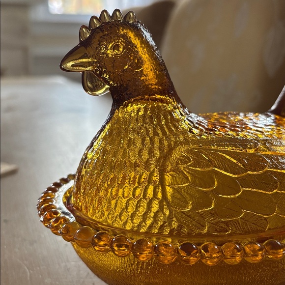 Vintage Indiana Glass Hen on a Nest - Picture 12 of 15